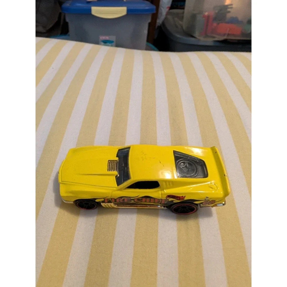 2010 Hot Wheels Blvd. Bruiser Yellow 